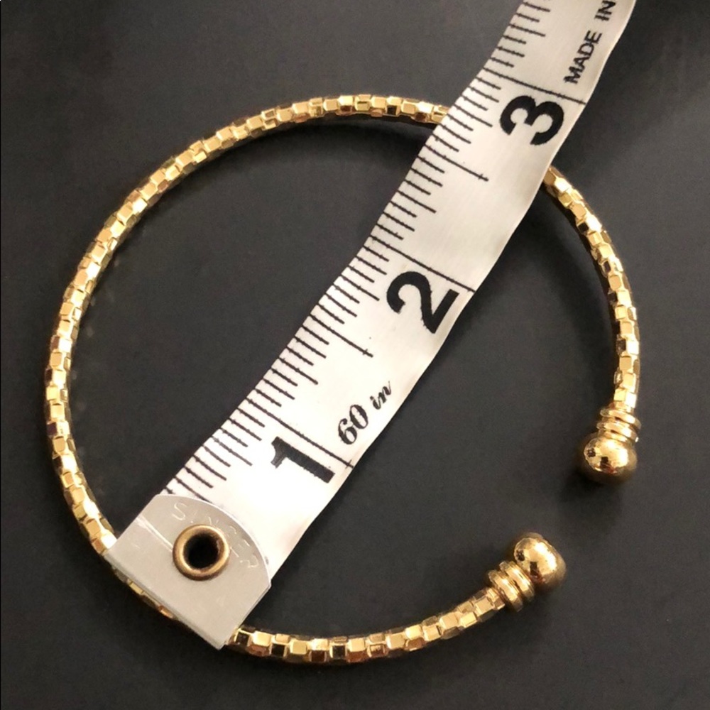 Gold Bangle - Picture 4 of 4